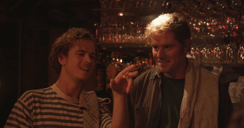 Tout commence avec deux frangins qui veulent bosser ensemble.