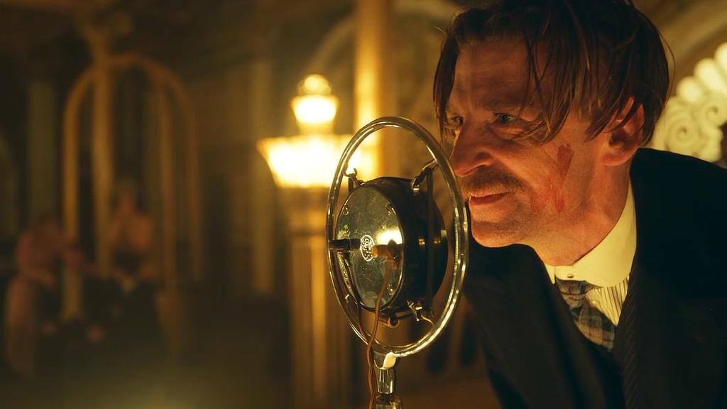 Si Cillian Murrphy et Sam Neill sont souvent mis en avant pour parler du prestige de la distribution, on oublie trop souvent d'évoquer l'incroyable Thomas Anderson.